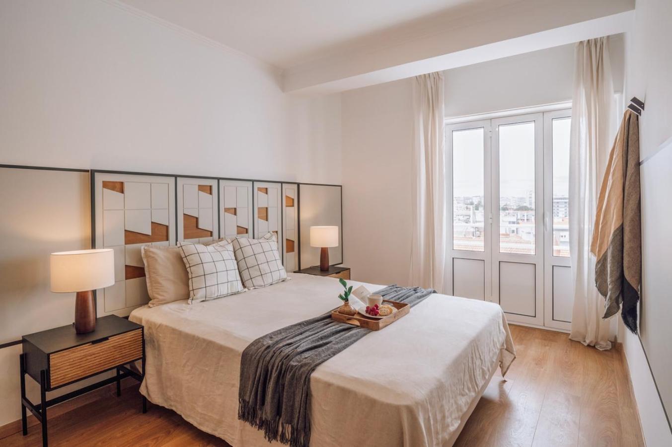 Herbert - 2 Bedrooms And Balcony In Areeiro