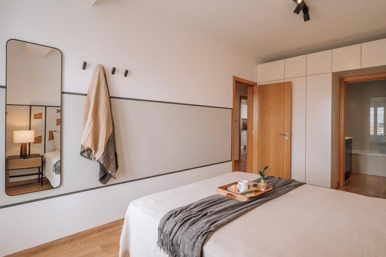Apartment Herbert - 2 Bedrooms And Balcony In Areeiro *